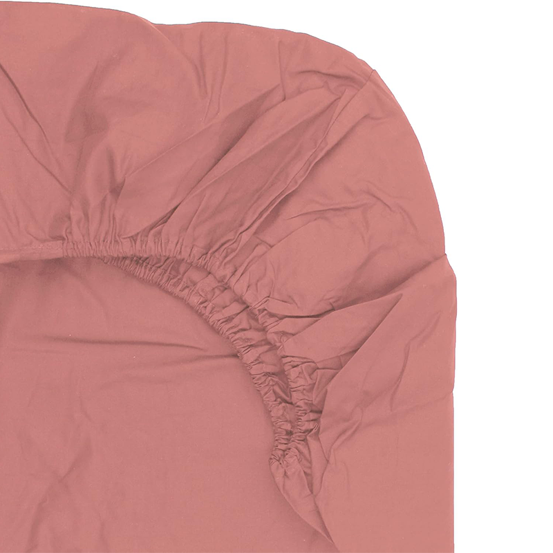 FITTED SHEET – Plain Dyed Polycotton Sheets With Elasticated Corners.